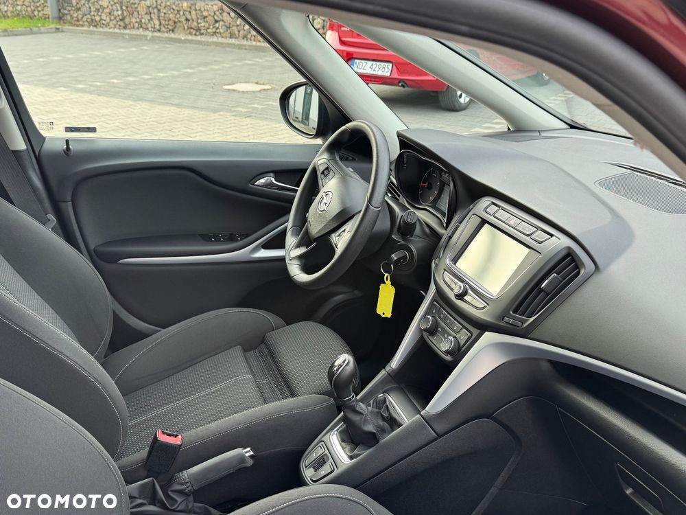 Opel Zafira - 9