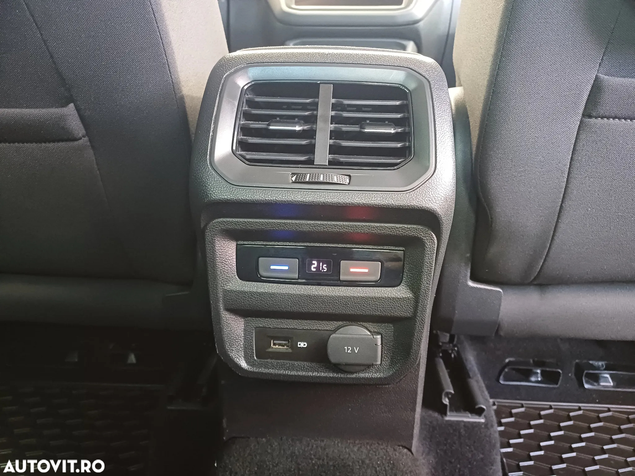 Volkswagen Tiguan 1.5 TSI ACT DSG Comfortline - 33