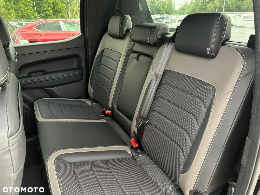 Volkswagen Amarok - 15