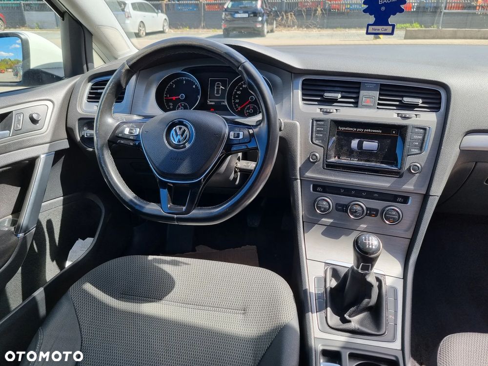 Volkswagen Golf 1.6 TDI BlueMotion Comfortline - 18