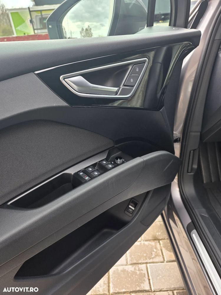 Audi Q4 e-tron 45 quattro - 8