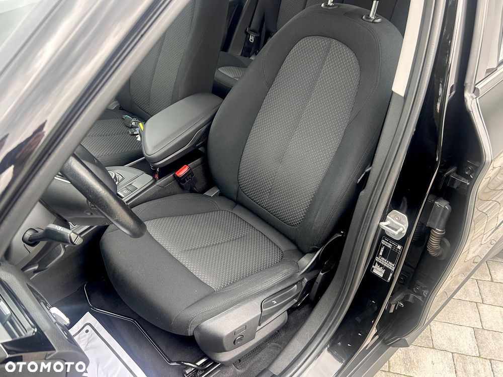 BMW X1 sDrive18d Advantage sport - 22