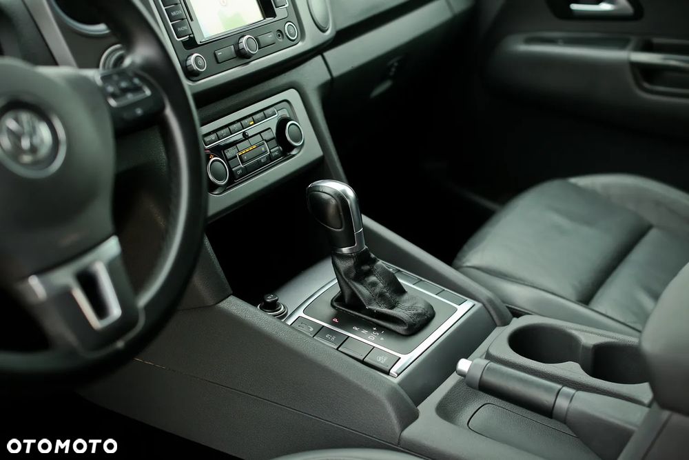 Volkswagen Amarok 2.0 BiTDI Autm Highline - 30