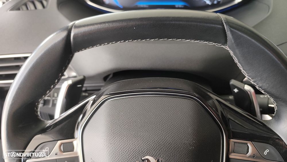Peugeot 3008 1.5 BlueHDi Allure EAT8 - 18