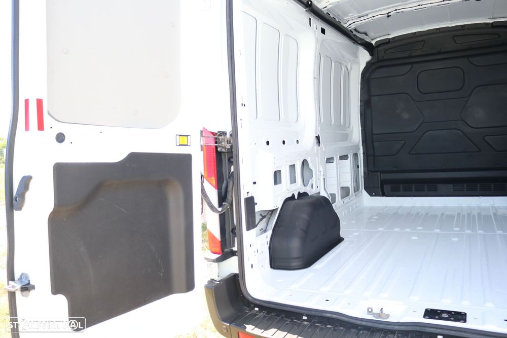 Ford Transit 350 L2H2 2.0TDCi C/Iva Incluído - 8