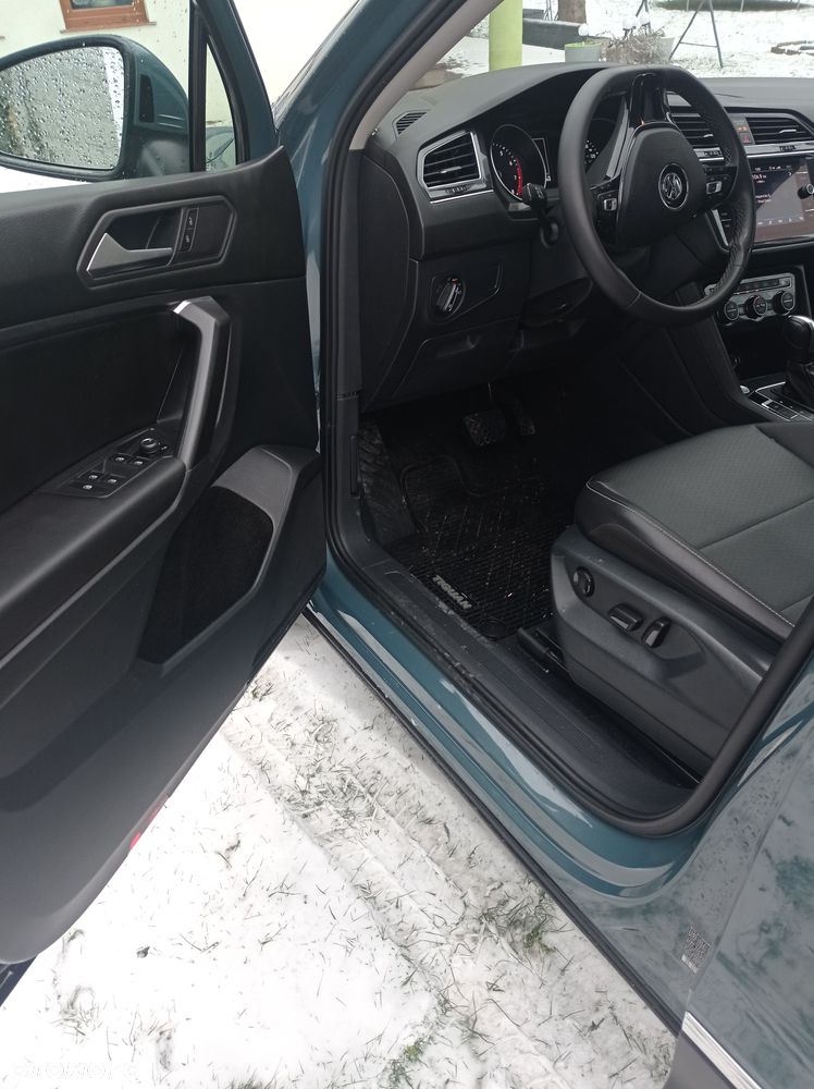 Volkswagen Tiguan - 11