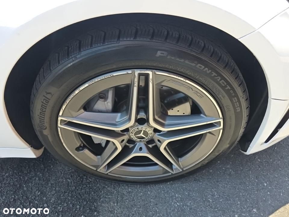 Mercedes-Benz Klasa C 300 4Matic 9G-TRONIC AMG Line - 15