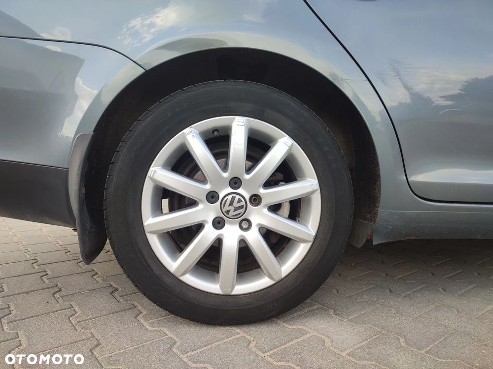 Volkswagen Jetta 1.9 TDI Comfortline - 9