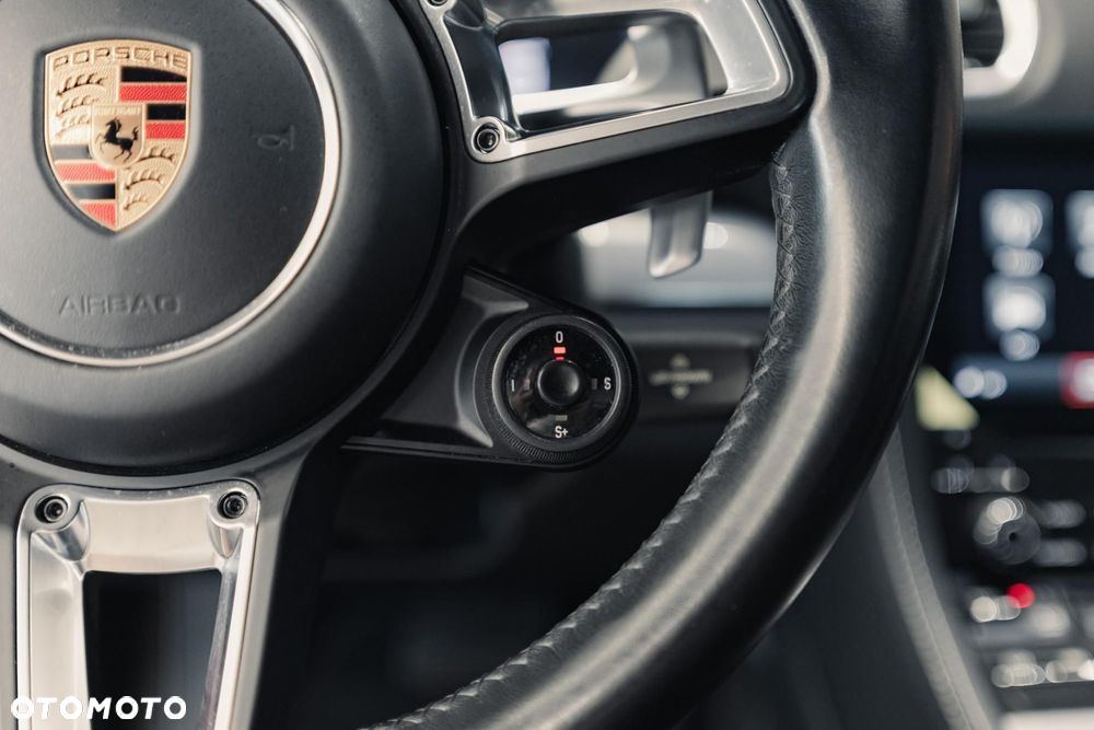 Porsche 718 Cayman PDK - 22