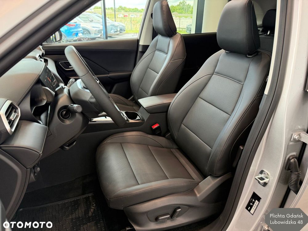 MG ZS Hybrid+ - 12