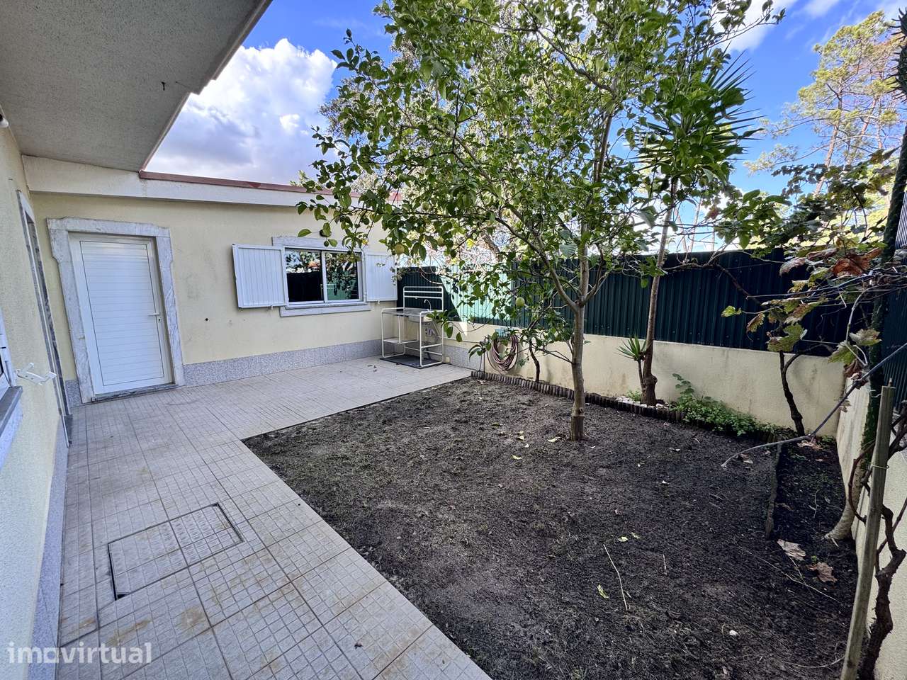 Moradia Geminada T3 com 3 suites, garagem | Redondos - Grande imagem: 3/32