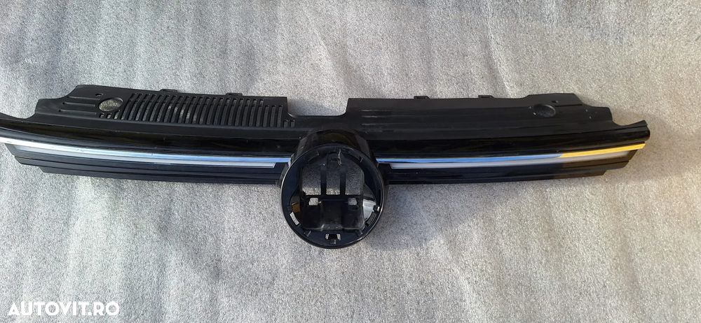 GRILA LED VW GOLF 8 R