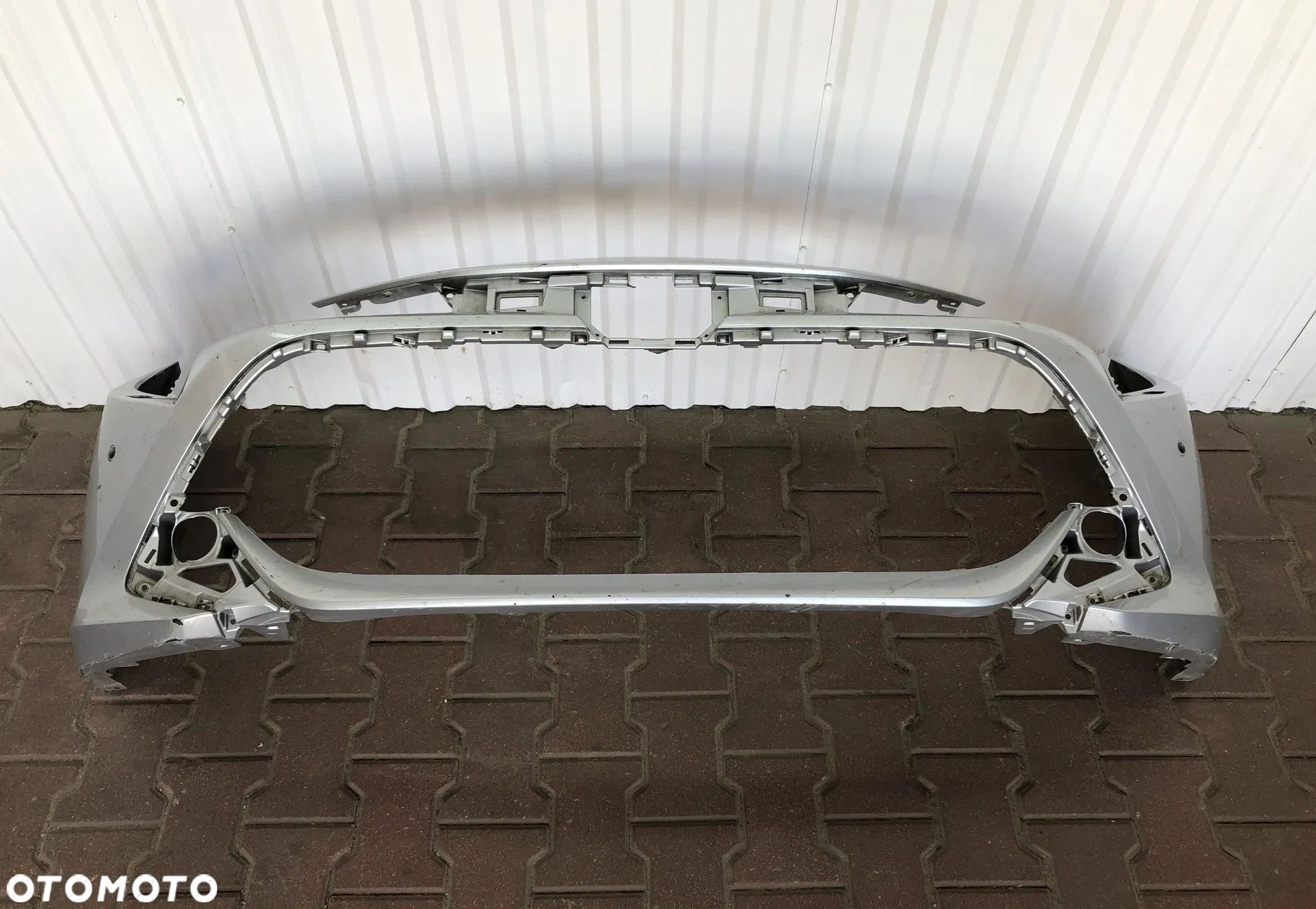 TOYOTA COROLLA E21 19- HB KOmbi zderzak przód przedni 6xPDC - 1