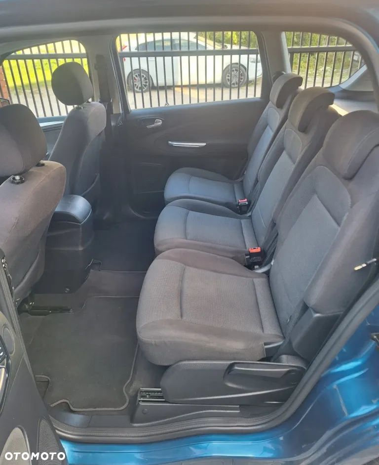 Ford S-Max - 7