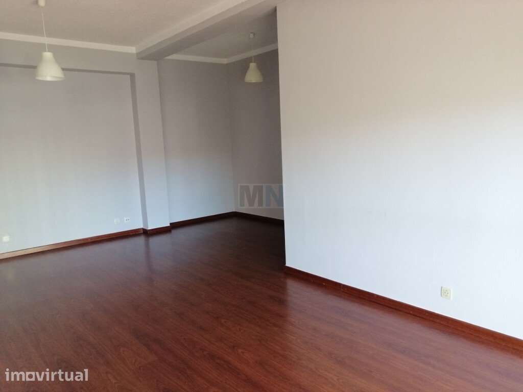 T0 com garagem na Cruz de Celas - Grande imagem: 5/14