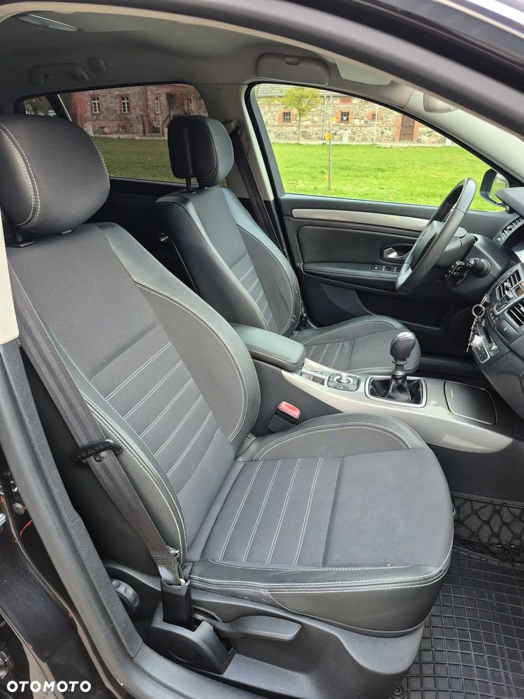 Renault Laguna dCi 110 FAP Bose Edition - 31