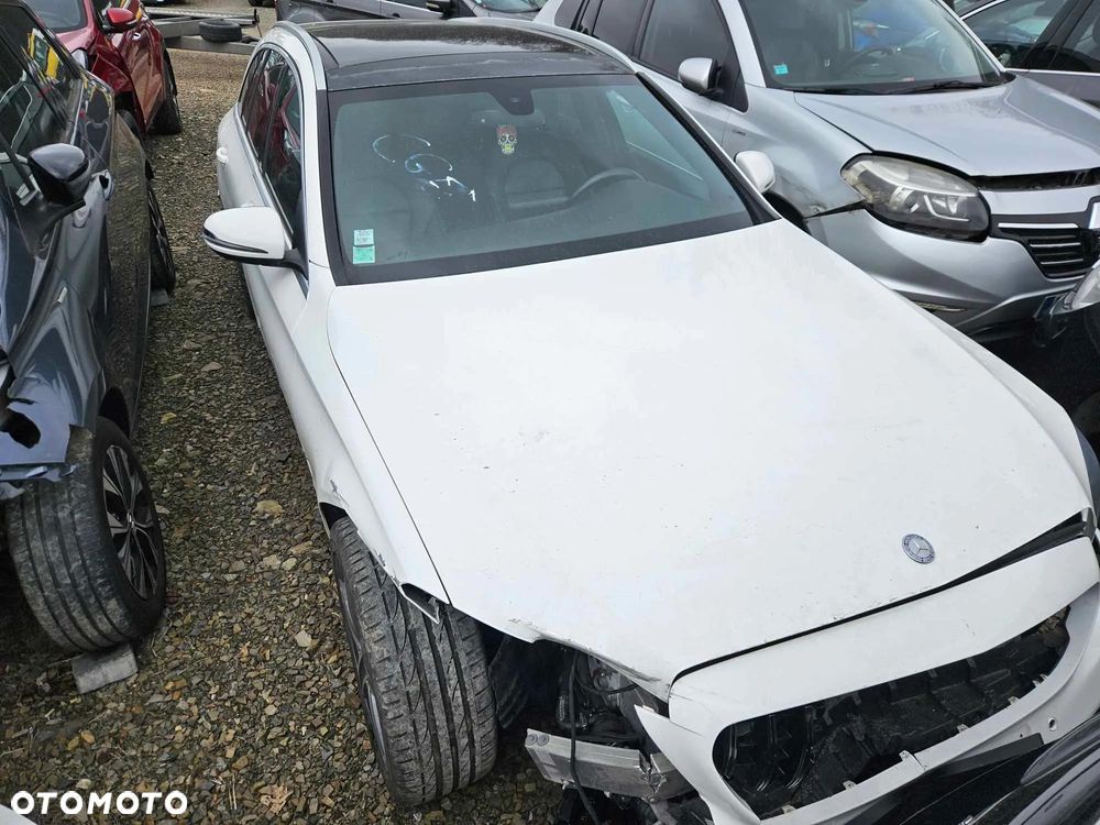 Mercedes-Benz Klasa C 220 d T 9G-TRONIC AMG Line - 8