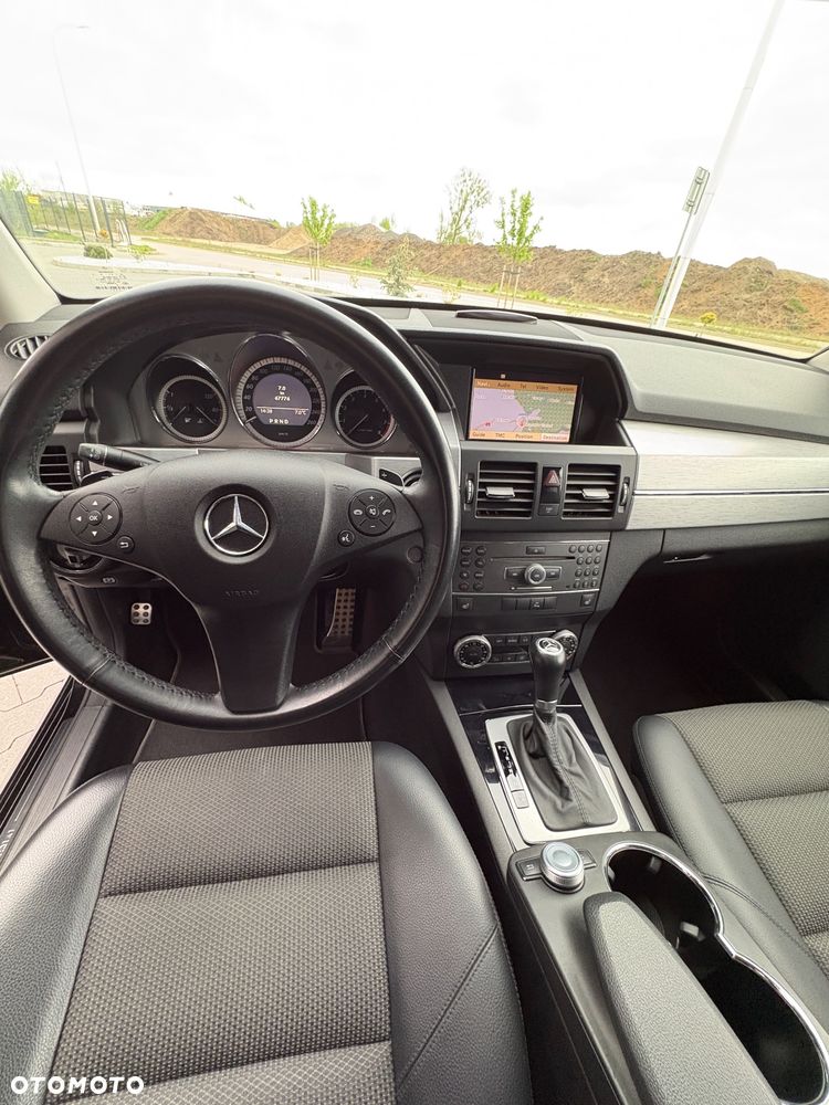 Mercedes-Benz GLK 300 4Matic 7G-TRONIC SPORT EDITION - 13