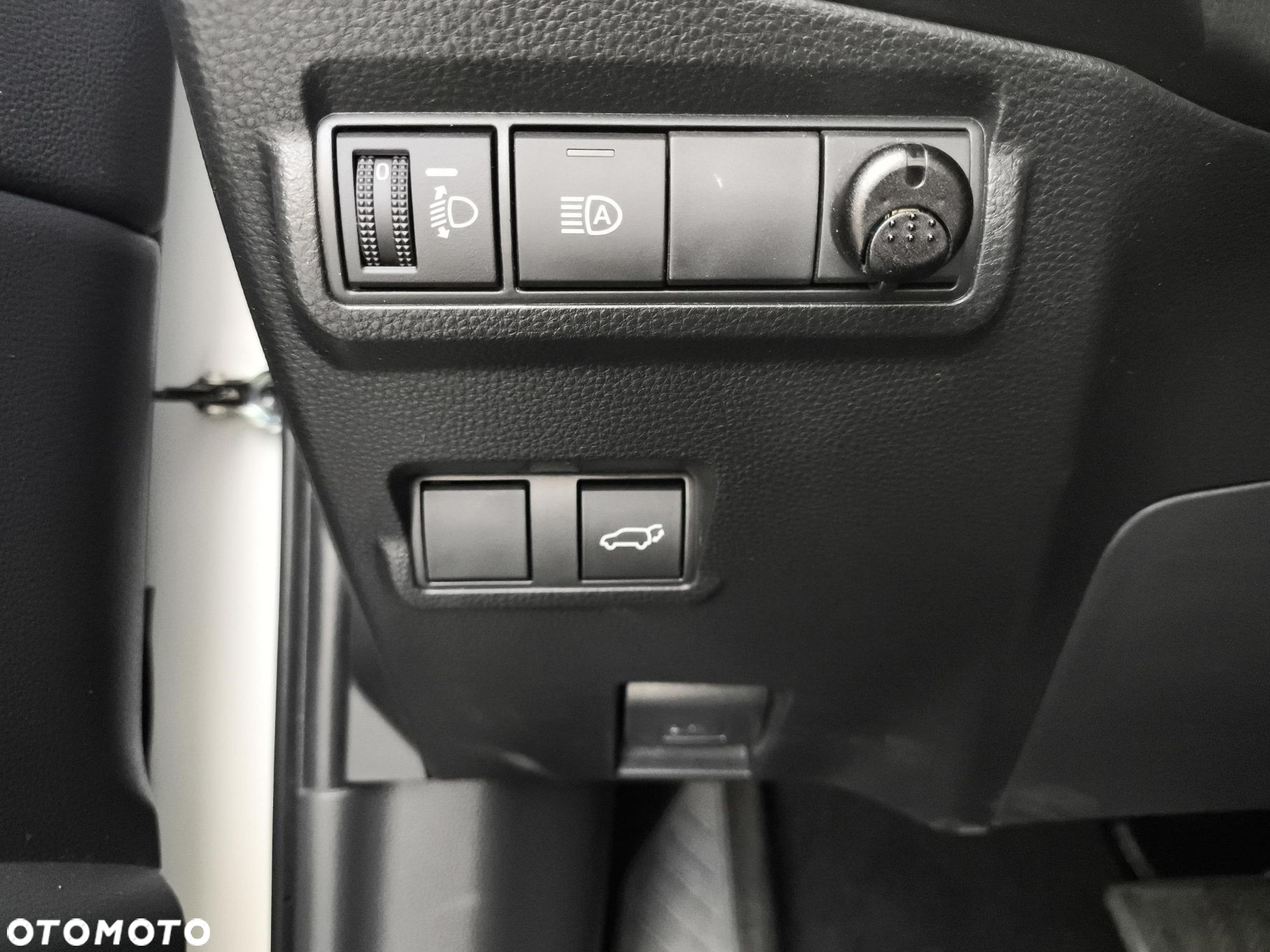 Toyota Corolla Cross 2.0 Hybrid Style - 22