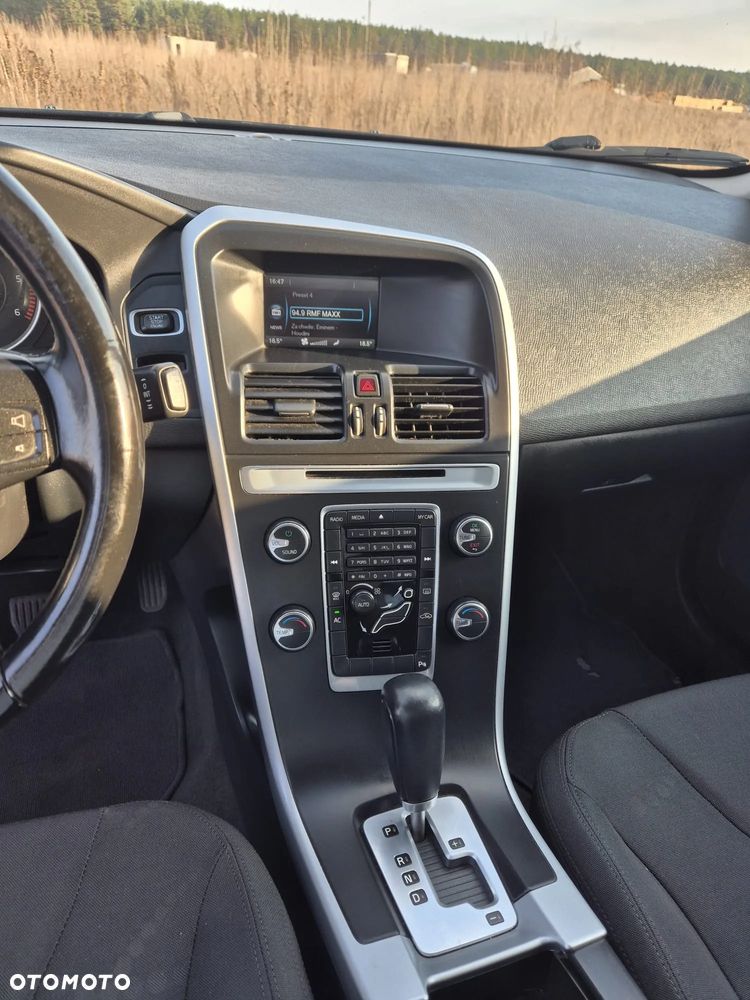 Volvo XC 60 D3 R Design - 10