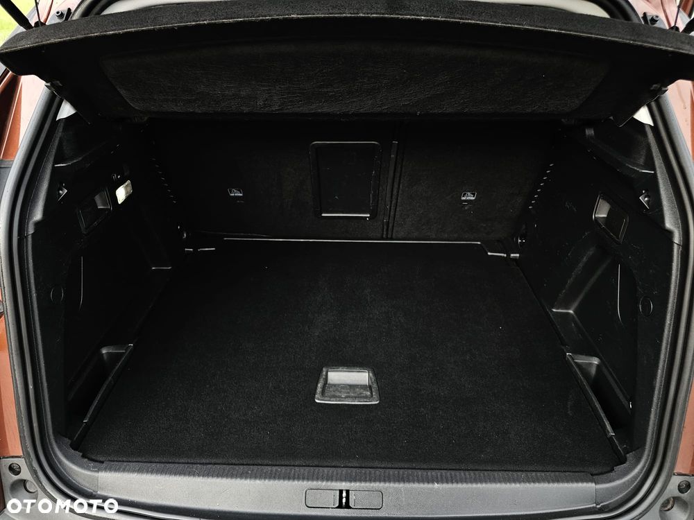 Peugeot 3008 1.6 THP Allure S&S EAT6 - 8