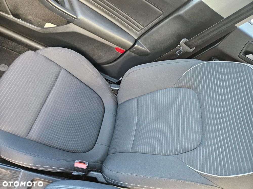 Ford Focus 1.5 EcoBlue Start-Stopp-System TITANIUM - 12
