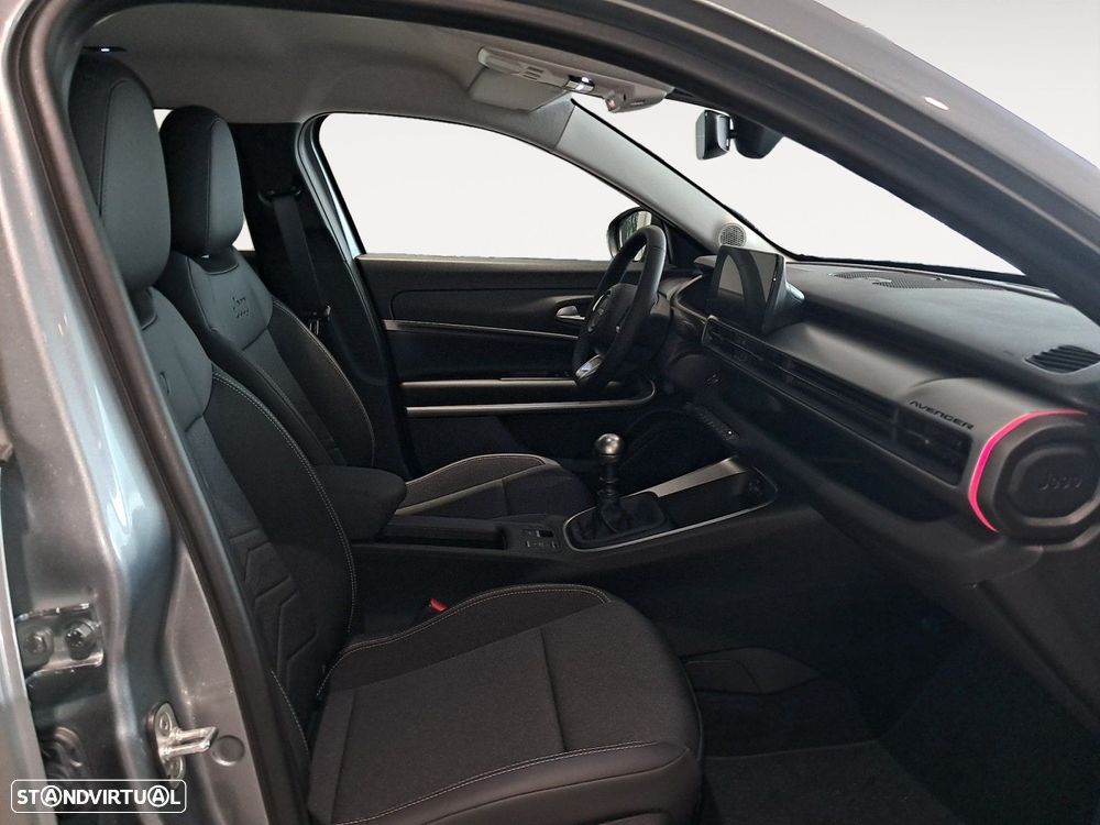 Jeep Avenger 1.2 GSE T3 Summit - 13