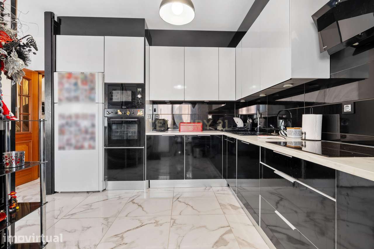 Apartamento Duplex de 7 assoalhadas no Barreiro