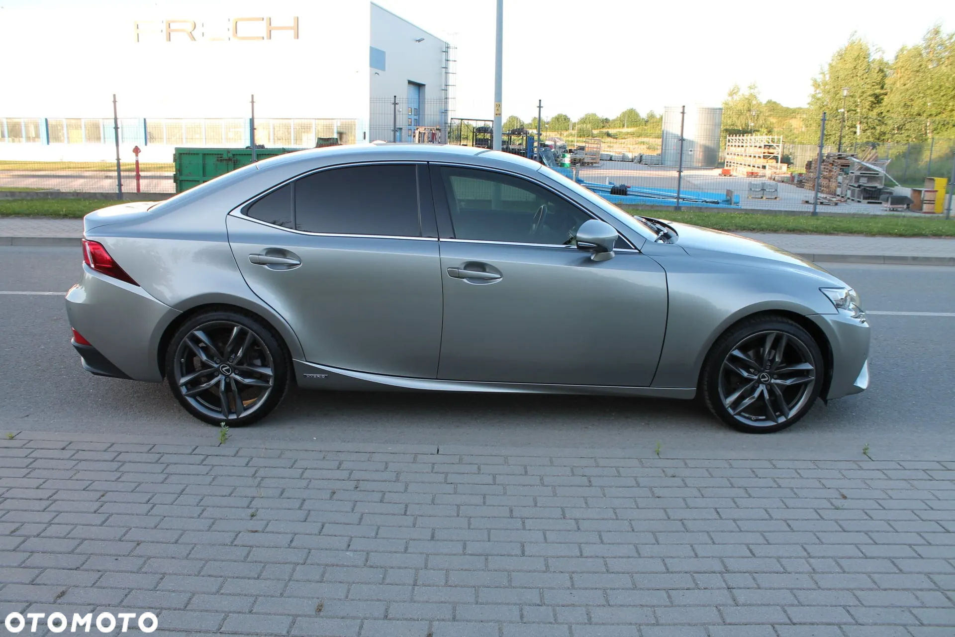 Lexus IS 300h BusinessEdition - 2