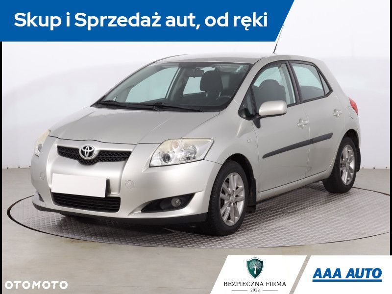 Toyota Auris - 2