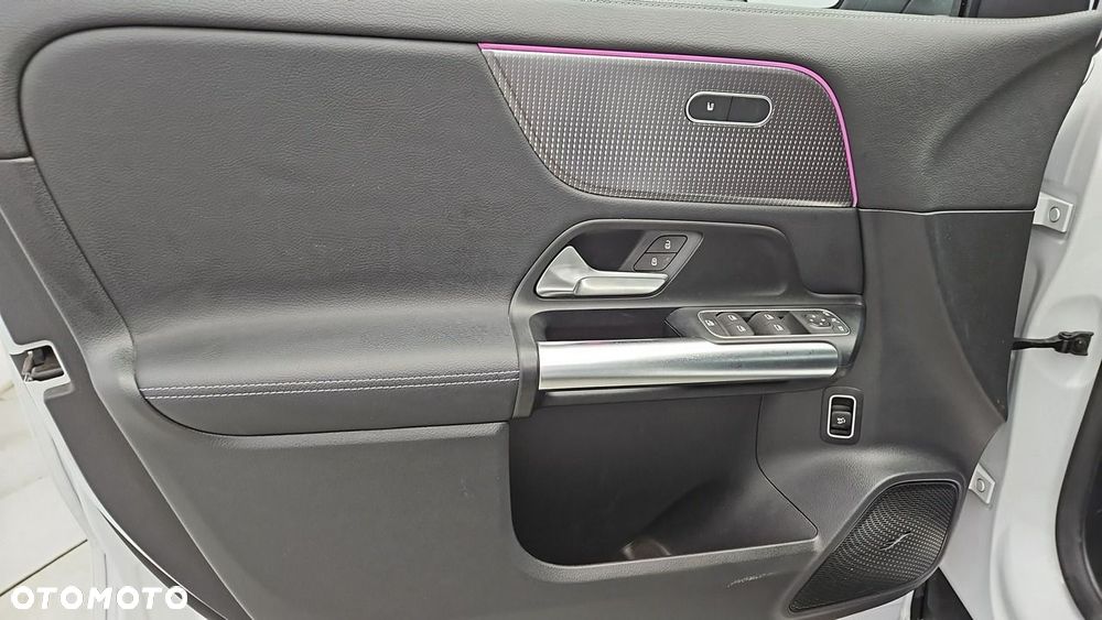 Mercedes-Benz EQA 300 66.5kWh 4-Matic Progressive - 11