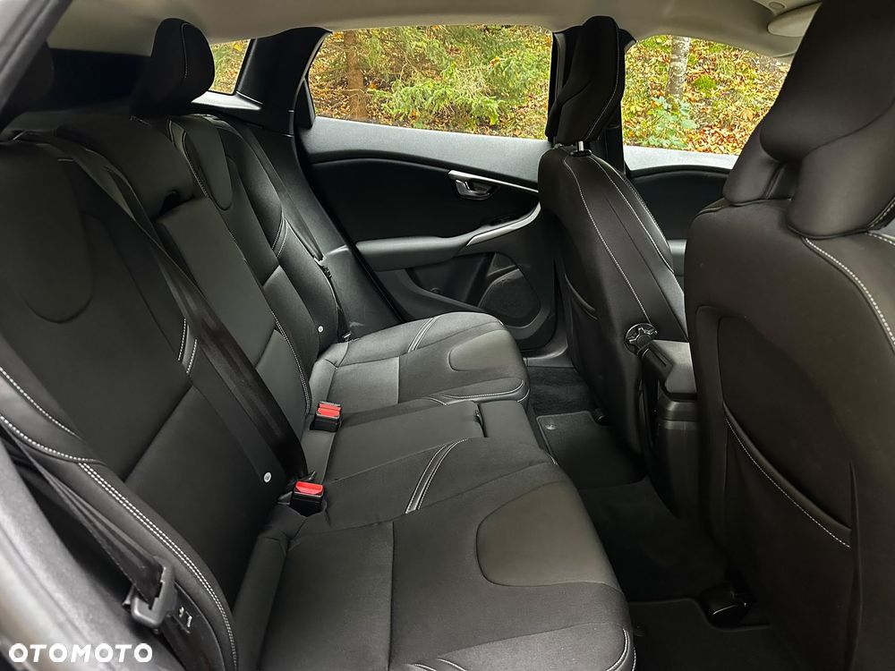 Volvo V40 D2 Kinetic - 14