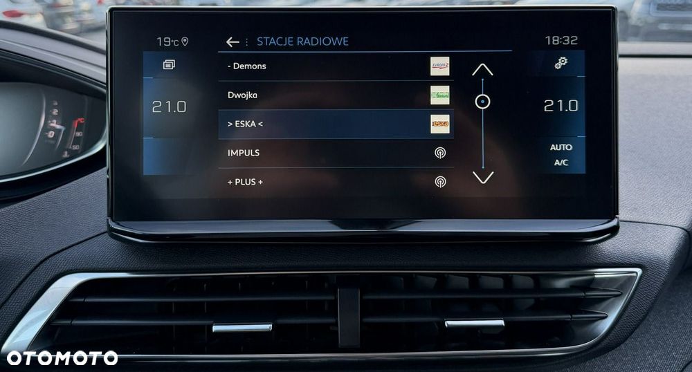 Peugeot 3008 1.5 BlueHDi Allure Pack S&S EAT8 - 38