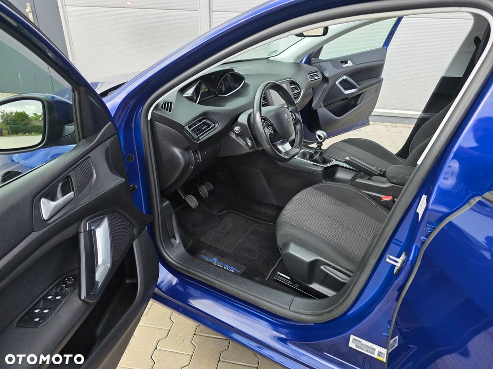 Peugeot 308 PureTech 130 GPF Stop & Start Allure - 18