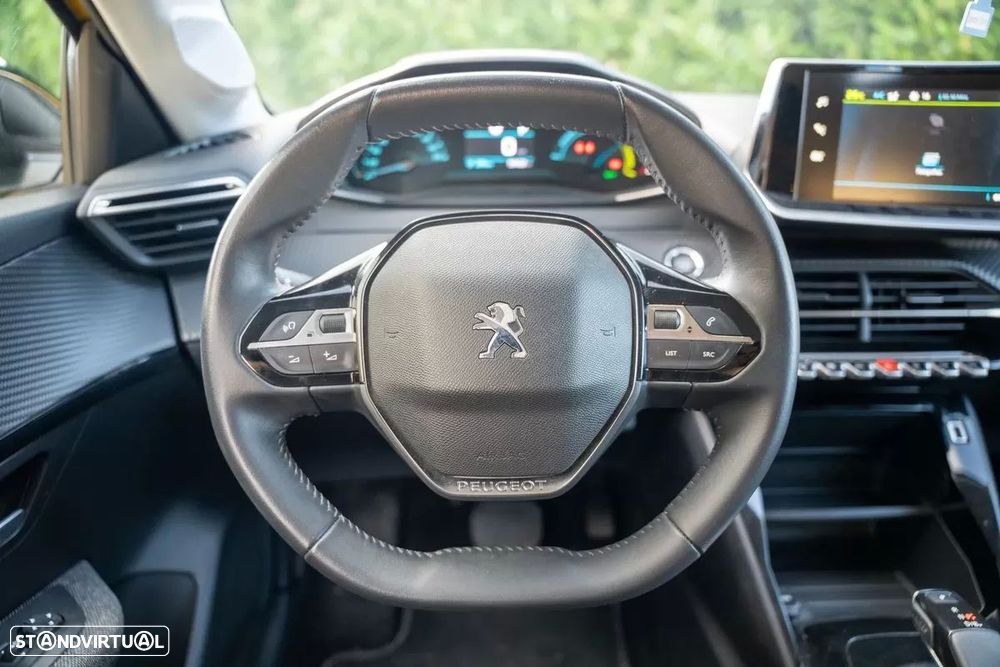 Peugeot e-208 - 25