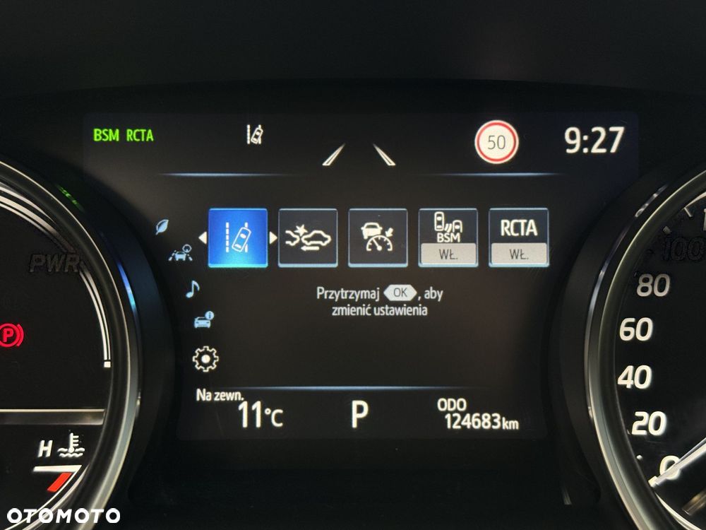 Toyota Camry - 32