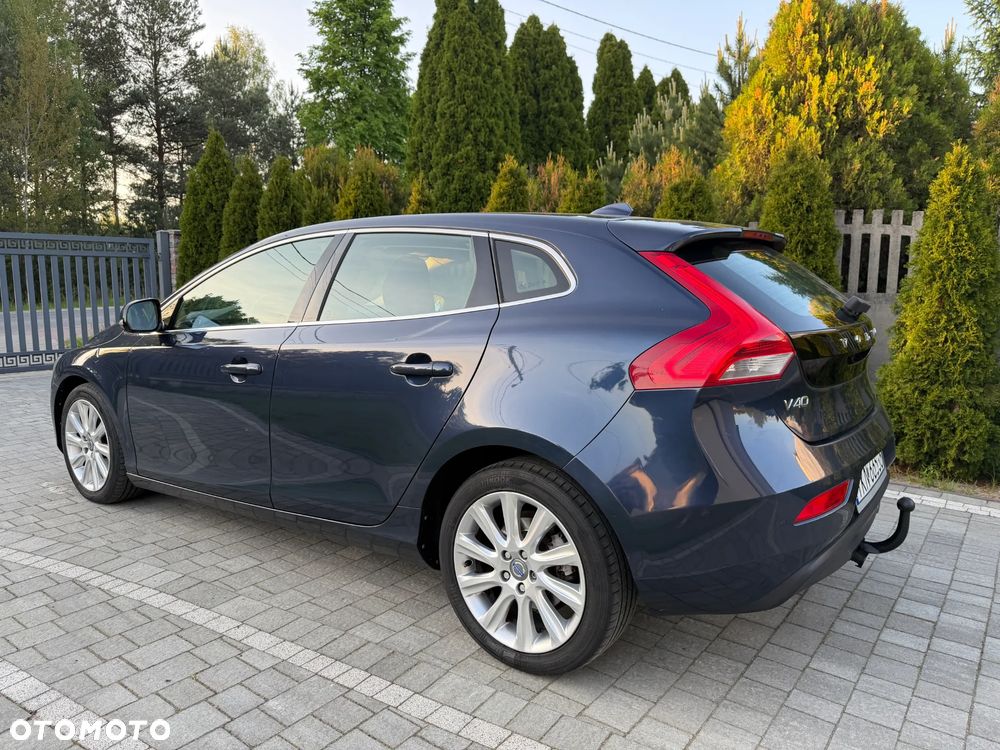 Volvo V40 D2 Momentum - 8