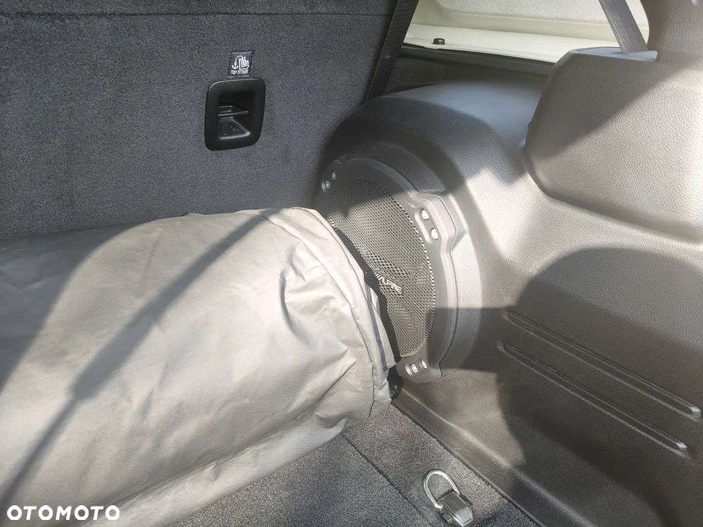 Jeep Wrangler Unlimited GME 2.0 Turbo Sahara - 12