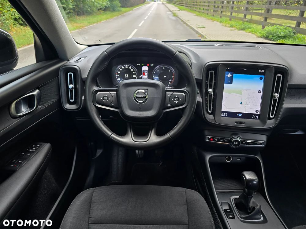Volvo XC 40 D3 AWD Momentum Pro - 6