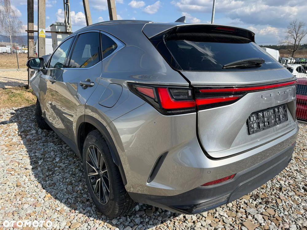 Lexus NX 350h Prestige AWD - 3