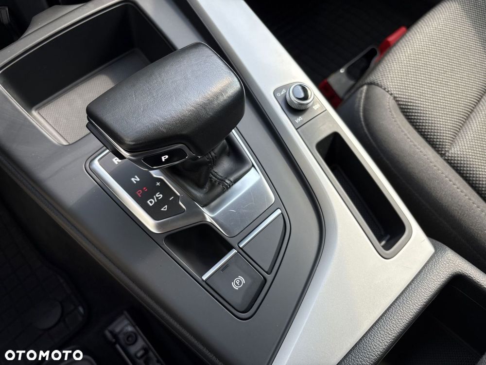 Audi A4 Limousine 35 TFSI mHEV Advanced S tronic - 15