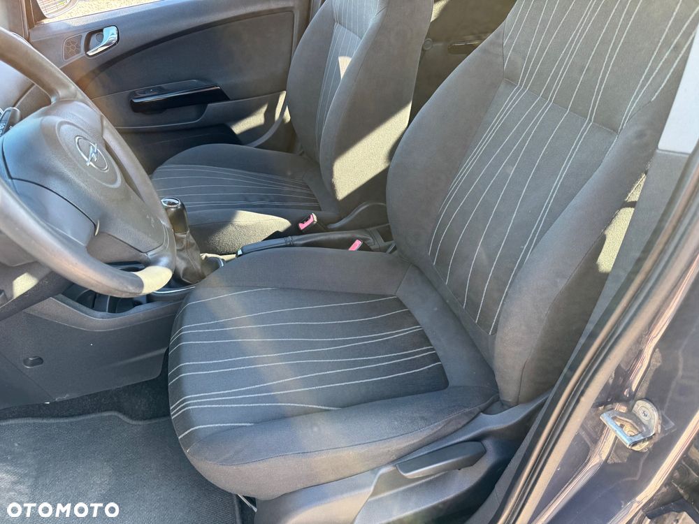 Opel Corsa - 11