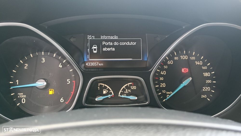 Ford Focus SW 1.5 TDCi Trend+ - 11