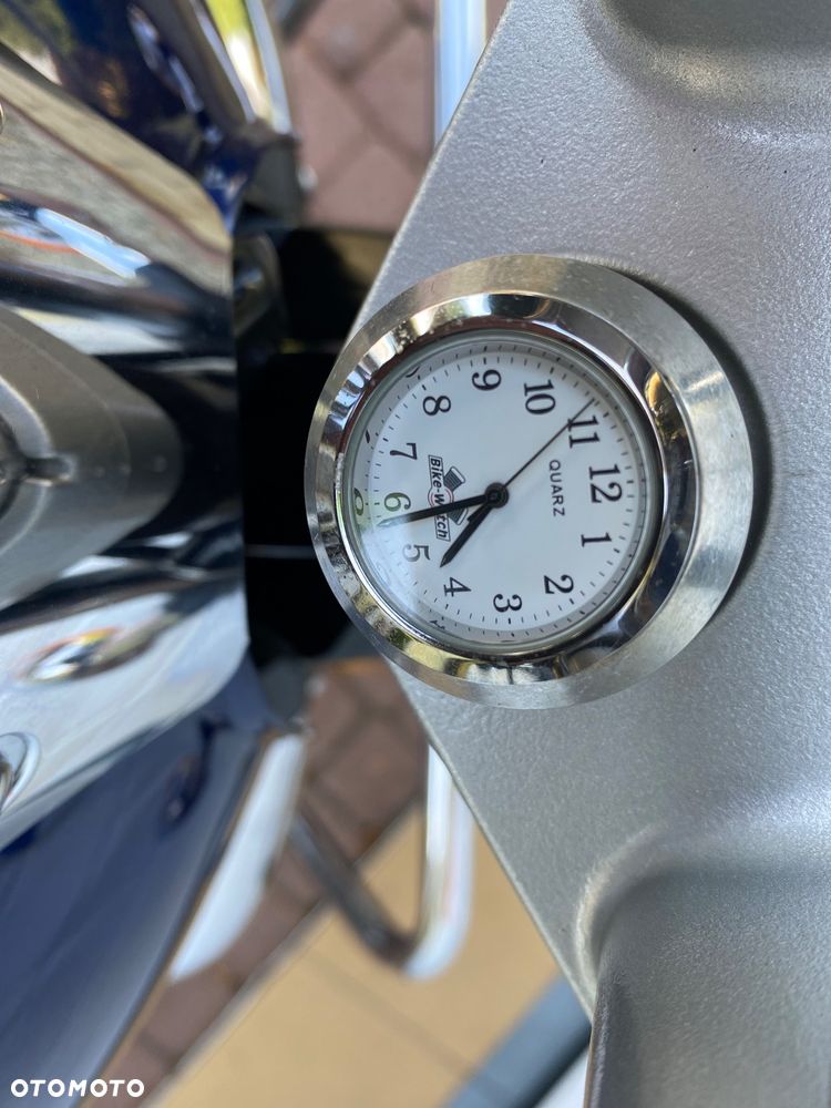 Suzuki Intruder - 29