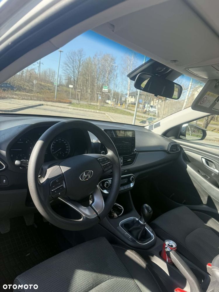 Hyundai i30 1.6 D Comfort - 10