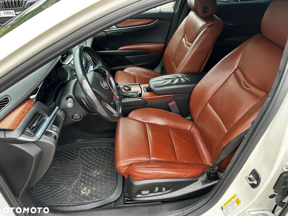 Cadillac XTS - 17