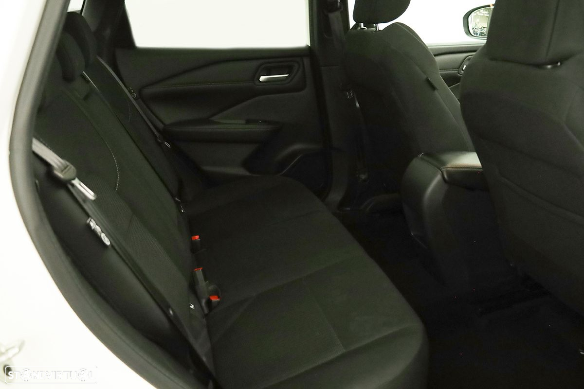 Nissan Qashqai 1.3 DIG-T Acenta Xtronic - 21