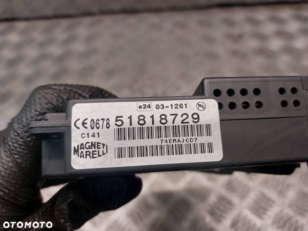 MODUŁ KOMFORTU USB FIAT GRANDE PUNTO I 51818729 - 2