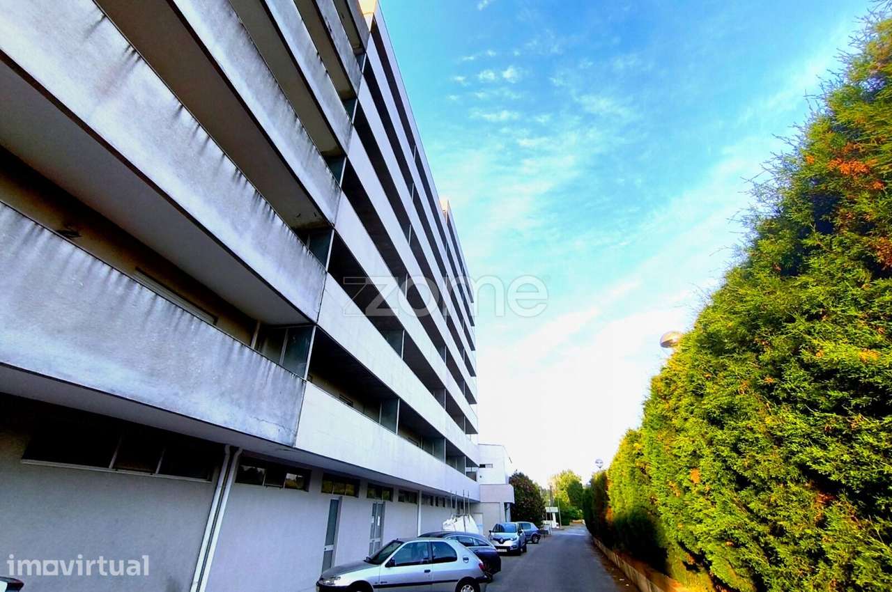 T1 novo com terraço com 32m2, piscina e campo de ténis. - Grande imagem: 4/18