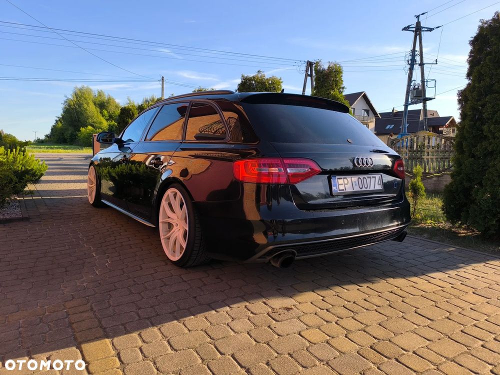 Audi A4 Avant 2.0 TDI DPF quattro S tronic S line Sportpaket - 6